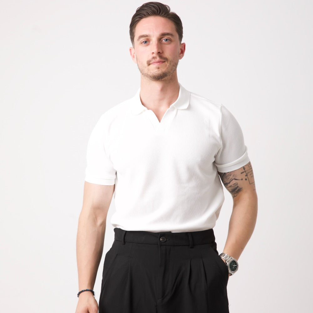 Beyaz Düğmesiz Polo Yaka Triko Tişört