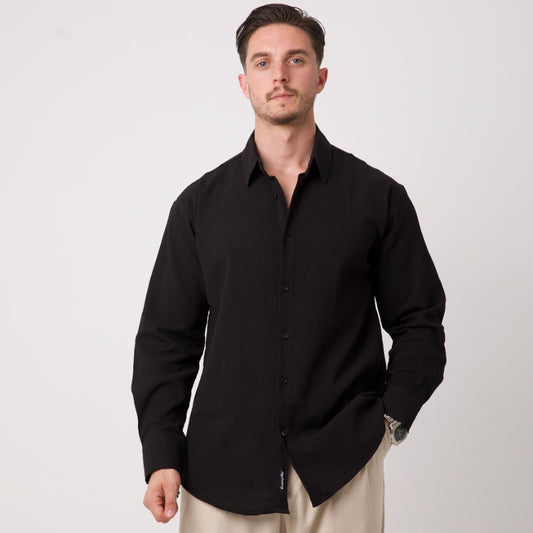 Siyah Düz Erkek Gömlek – Klasik ve Modern Stil