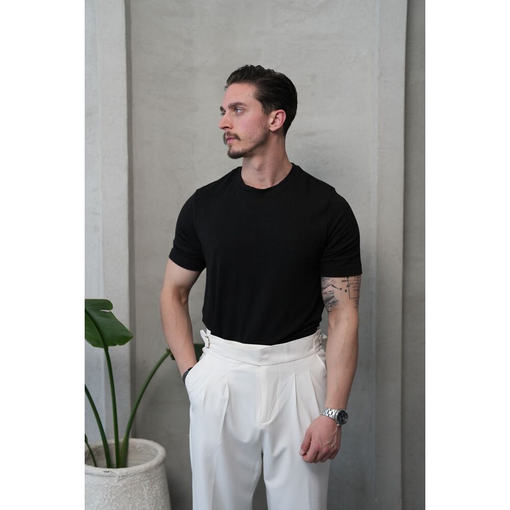 Siyah Yarı Oversize Tişört