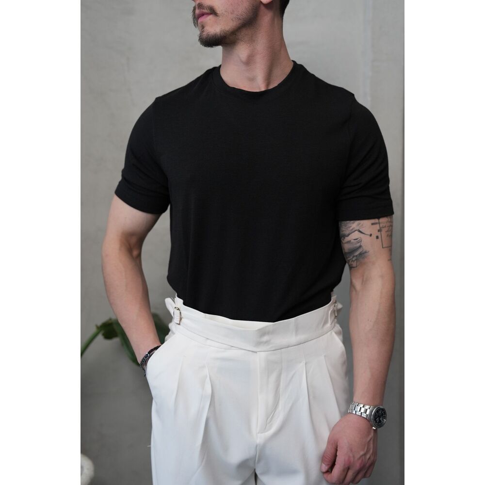 Siyah Yarı Oversize Tişört